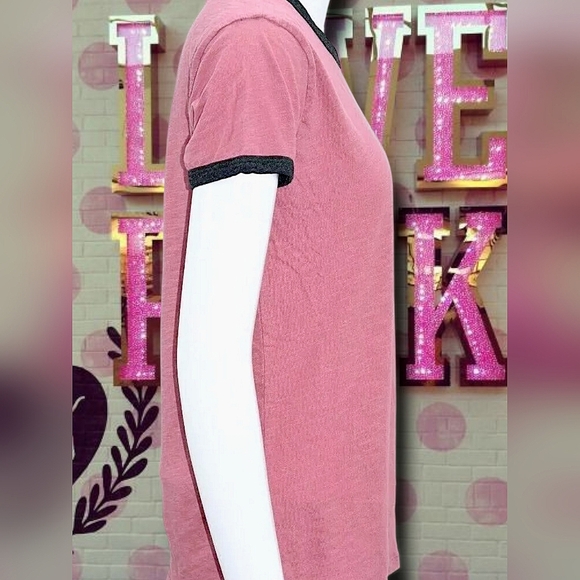 Victoria's Secret PINK Peach and Black Short Sleeve Tee Size XS - Picture 3 of 5